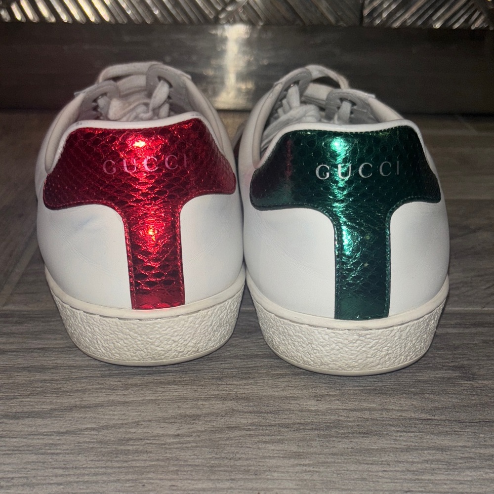 Gucci White Sneakers with Red and Green Stripes - Picture 4 of 6